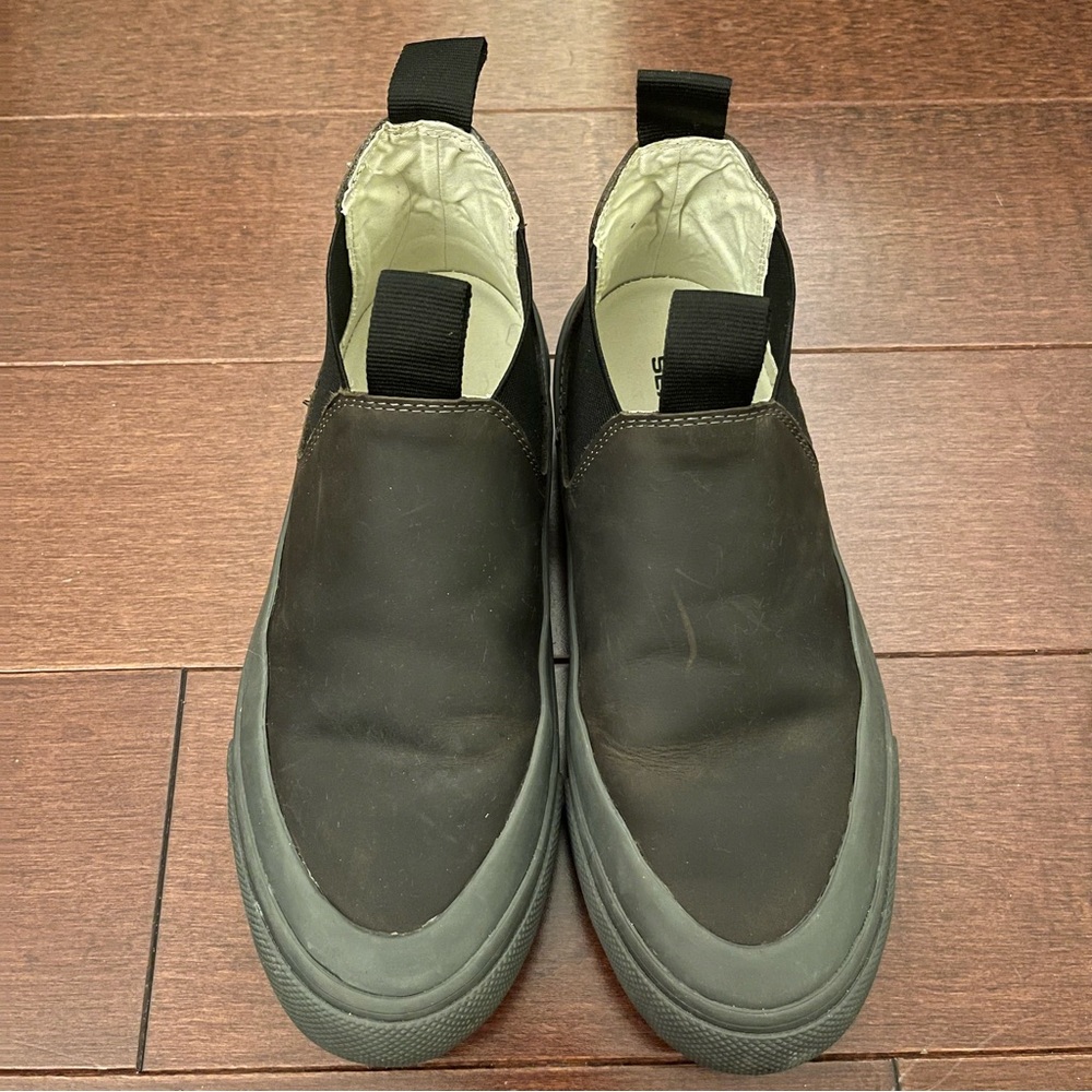 SeaVees Ballard Boot in Charcoal - Size 8 - slightly used